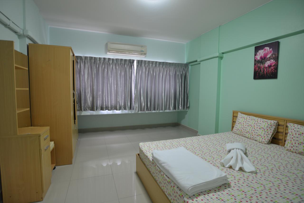 Cozy Loft Hostel Pattaya Exterior photo